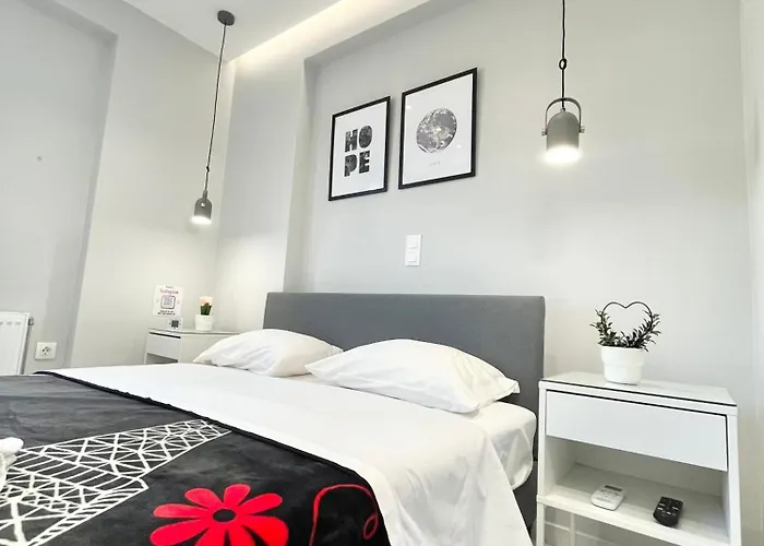 Blueline 1 Апартаменты Лоутраки